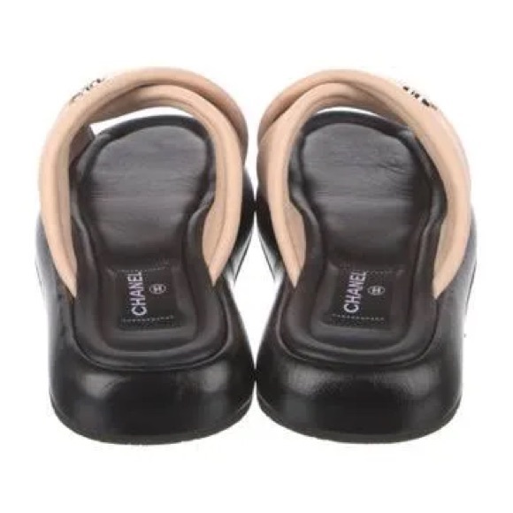 Chanel interlocking CC slides. NWT - Picture 2 of 4